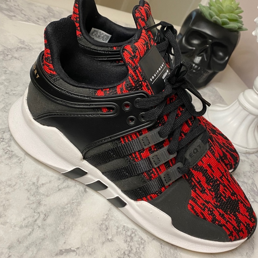 ❤️Rare! ADIDAS 🖤 Red Black + White Super Sneakers